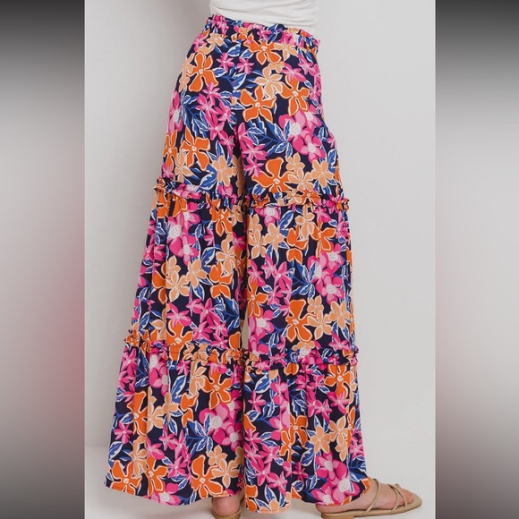 30 Floral Print Ruffled Tiered Pants - Picture 4 of 6